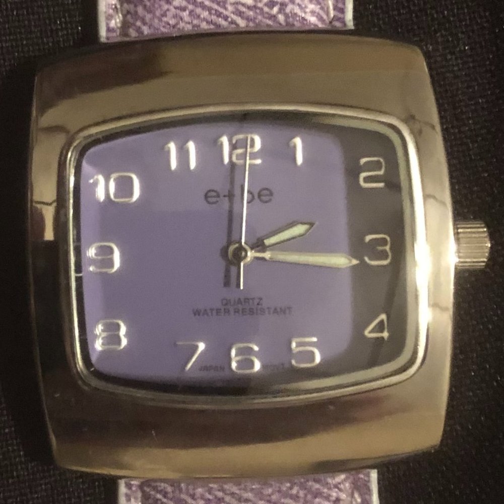 E+Be Quartz Water Resistant Women's Fashion Watch